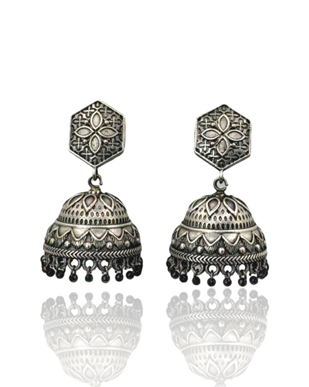 QUEEN OF MY CASTLE - CORINAA