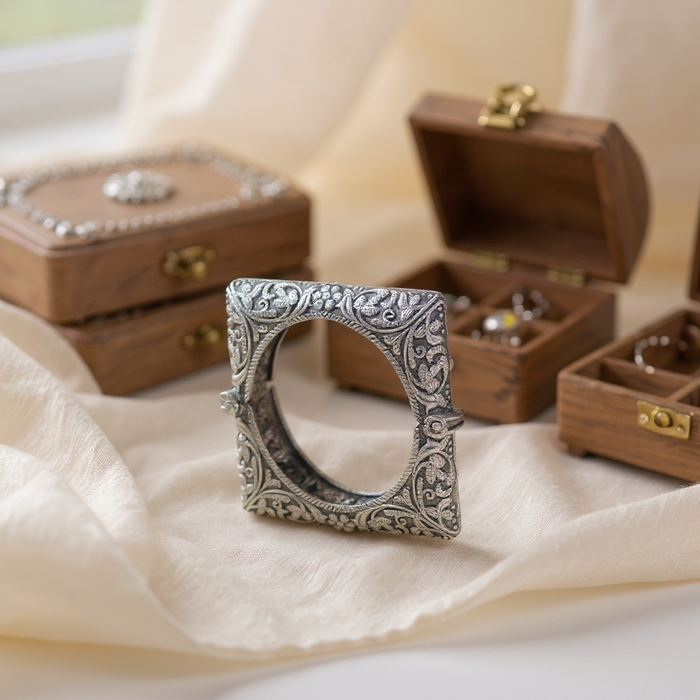 UNFORGETTABLE - CORINAA